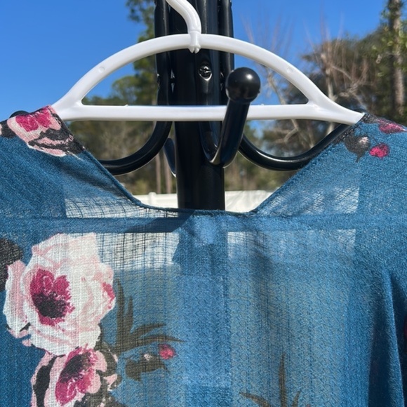 New Lane Bryant ONE SIZE floral overpiece - Picture 5 of 11